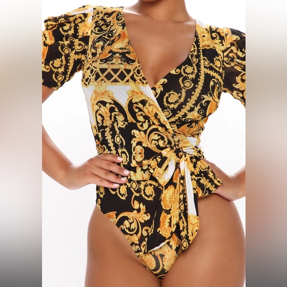 Fashion Nova “I Don’t Speak Broke” Baroque Wrap Bodysuit NWT M - Picture 2 of 12
